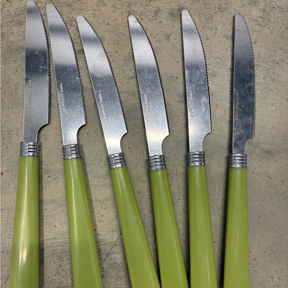 Avocado Green Handle Stainless Steel Plastic Handle Knives Set of 6